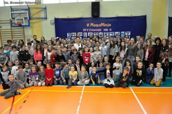 Niecodzienne spotkanie z Magdaleną Kumorek w Szkole Podstawowej nr 6