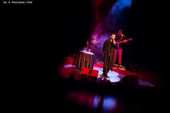 Recital Janusza Radka. Serce głowie niech rozkazuje, gdy się sercu bardzo, bardzo chce