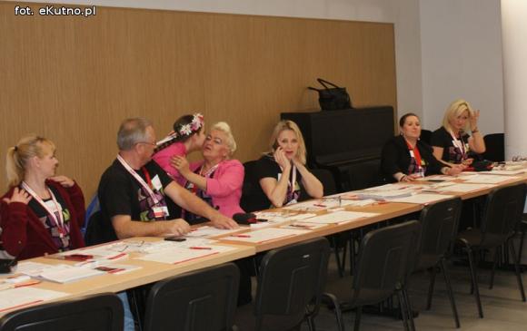  Nie bądź dzikiem, podziel się z Oliwią szpikiem