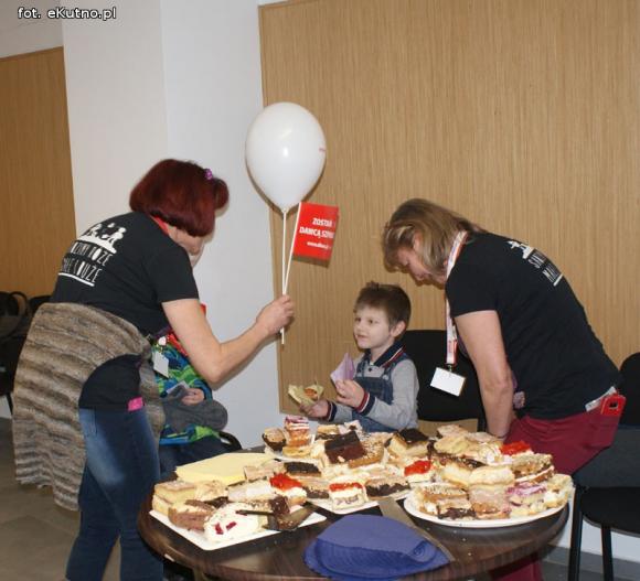  Nie bądź dzikiem, podziel się z Oliwią szpikiem