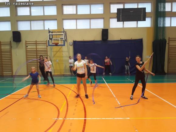 Taniec z klasą w Szóstce