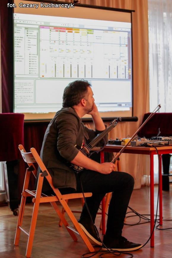 Za nami warsztaty z Backspace, a jutro budowanie instrumentów i koncert