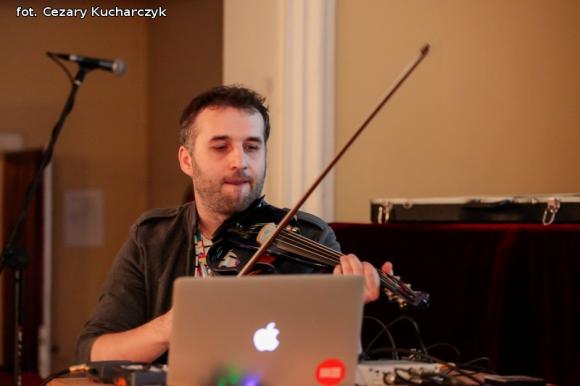 Za nami warsztaty z Backspace, a jutro budowanie instrumentów i koncert