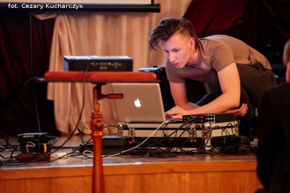 Za nami warsztaty z Backspace, a jutro budowanie instrumentów i koncert