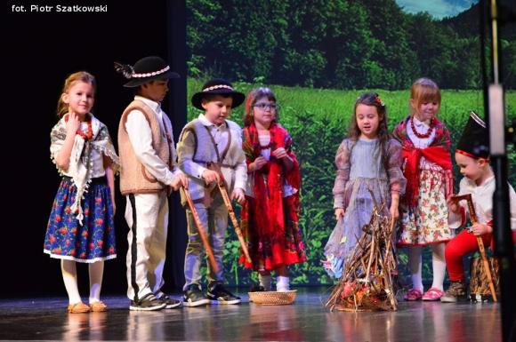 Aktorskie kreacje kutnowskich przedszkolaków