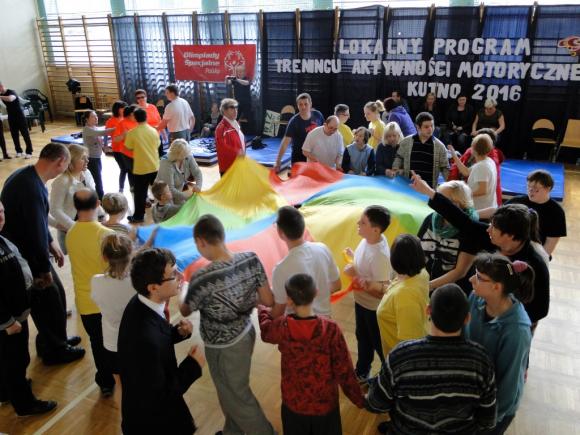 25-lecie Olimpiad Specjalnych w Kutnie. Dziś Makroregionalny Turniej Koszykówki