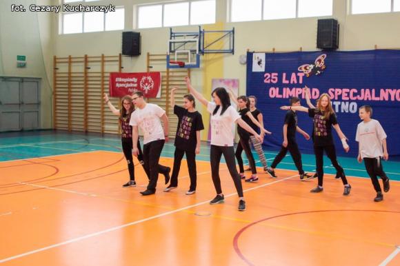 Jubileusz Olimpiad Specjalnych w Kutnie. Pierwszy dzień rozgrywek za nami