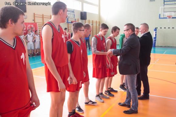 Sto lat Olimpiadom Specjalnym w Kutnie! Podsumowanie koszykarskich rozgrywek