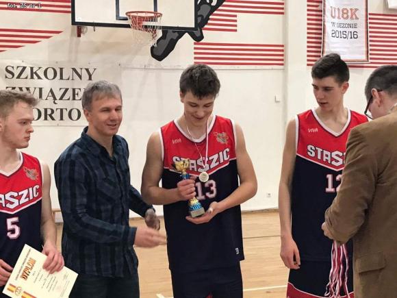 Staszic wicemistrzem województwa