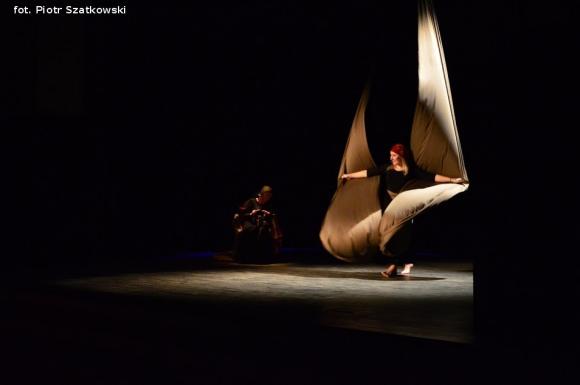 Światowy Dzień Teatru z dwoma spektaklami o nietuzinkowych kobietach