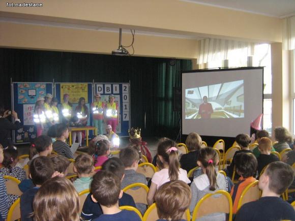 Bezpieczni  w cyberświecie