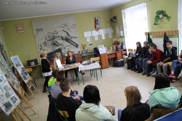 Krośniewice: Spotkanie z Yvette Popławską w Andersówce