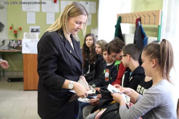 Krośniewice: Spotkanie z Yvette Popławską w Andersówce