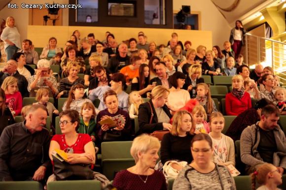 Premiery Teatru Puszek. Dobra zabawa i pouczający morał