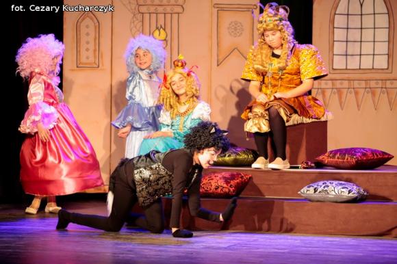 Premiery Teatru Puszek. Dobra zabawa i pouczający morał