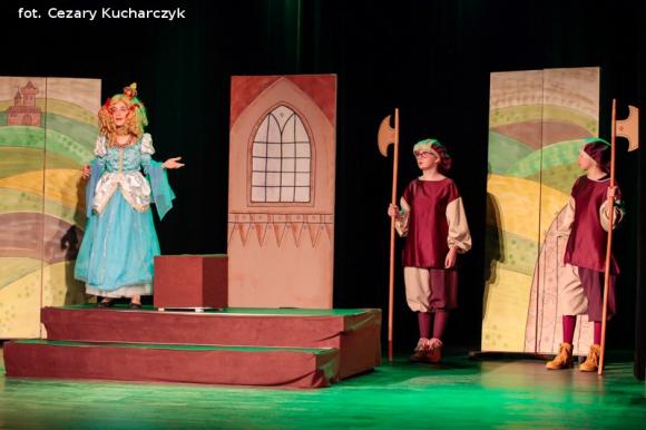 Premiery Teatru Puszek. Dobra zabawa i pouczający morał