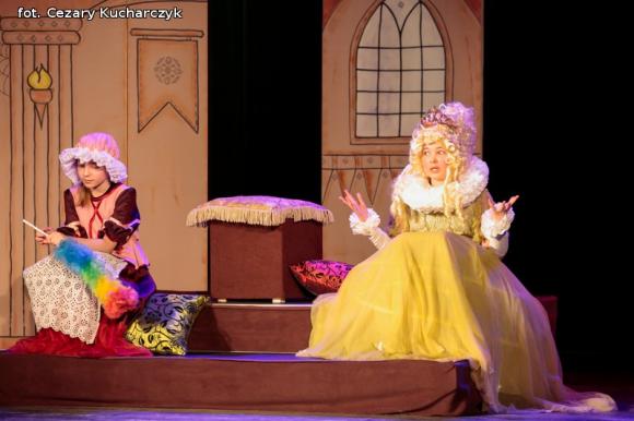 Premiery Teatru Puszek. Dobra zabawa i pouczający morał