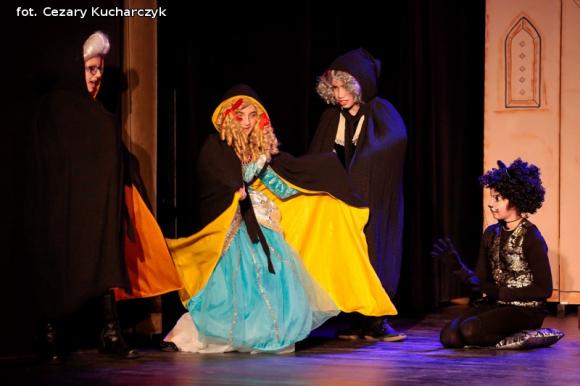 Premiery Teatru Puszek. Dobra zabawa i pouczający morał