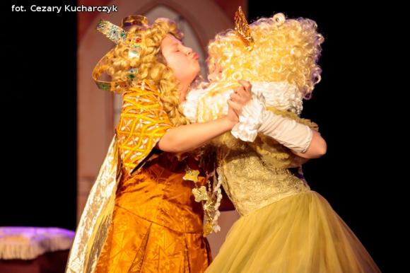 Premiery Teatru Puszek. Dobra zabawa i pouczający morał