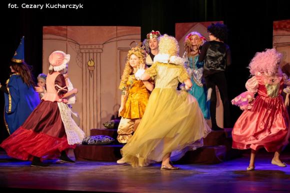 Premiery Teatru Puszek. Dobra zabawa i pouczający morał