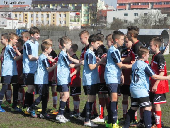 Róża Kutno lepsza od KS Kutno w Derbach Miasta