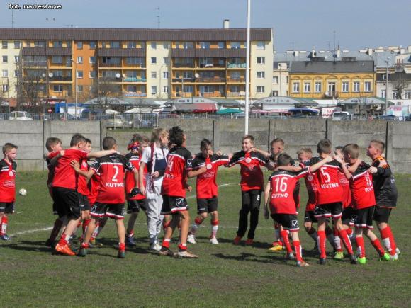 Róża Kutno lepsza od KS Kutno w Derbach Miasta