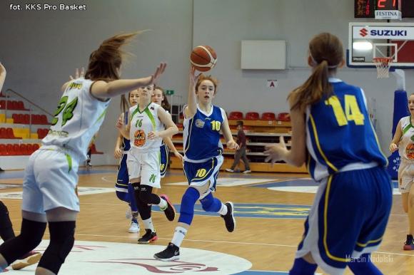 Drugie miejsce Młodziczek KKS Pro-Basket Kutno na turnieju strefowym