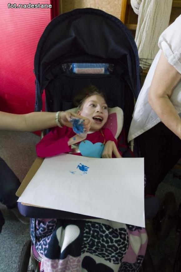 Niezabudka i PSONI wciąż na niebiesko