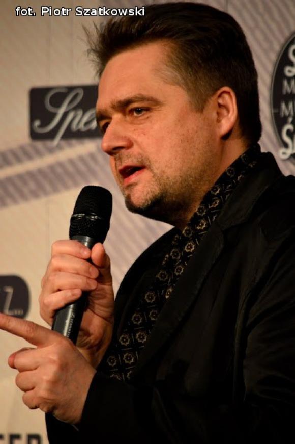 Bronka Nowicka w Kutnie. Dziecko martwi się, bo nie umie nakarmić kamienia