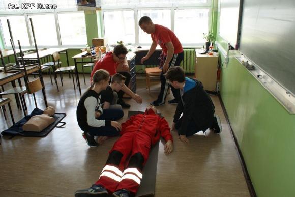 Szkoła Podstawowa nr 1 w Krośniewicach i Gimnazjum w Krzyżanowie najlepsze w Turnieju Wiedzy o Bezpieczeństwie w Ruchu Drogowym