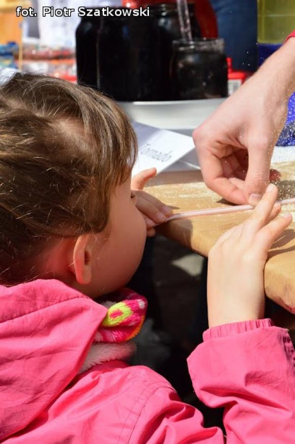 Atrakcyjna oferta trzeciego Kutnowskiego Pikniku Naukowego. Kasprowicz miał najlepsze stoisko