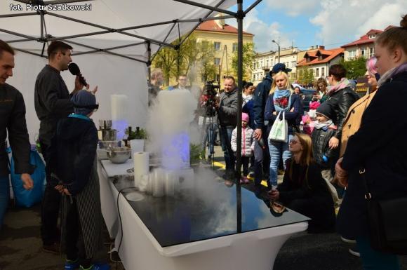 Atrakcyjna oferta trzeciego Kutnowskiego Pikniku Naukowego. Kasprowicz miał najlepsze stoisko