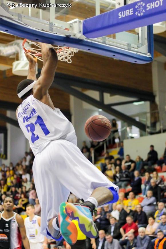 MKS Dąbrowa Górnicza wygrywa w Kutnie