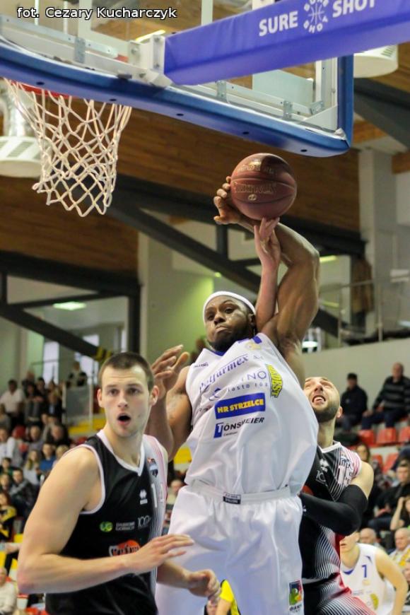 MKS Dąbrowa Górnicza wygrywa w Kutnie