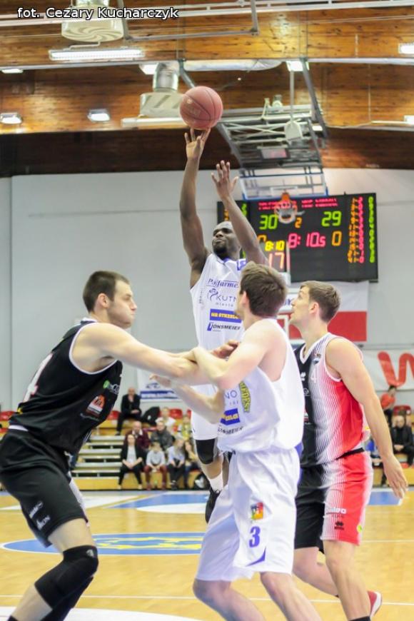 MKS Dąbrowa Górnicza wygrywa w Kutnie