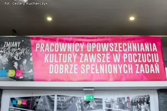 45 lat Kutnowskiego Domu Kultury: zasłużeni, wystawy i folklor kutnowski