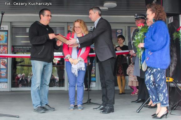 45 lat Kutnowskiego Domu Kultury: zasłużeni, wystawy i folklor kutnowski