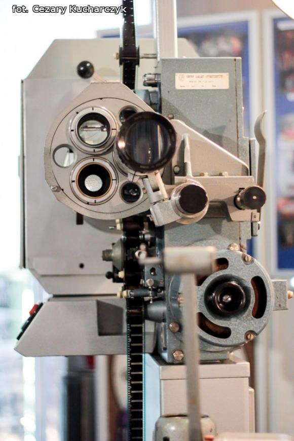 45 lat Kutnowskiego Domu Kultury: zasłużeni, wystawy i folklor kutnowski