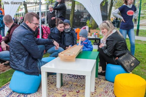 45 lat Kutnowskiego Domu Kultury: zasłużeni, wystawy i folklor kutnowski