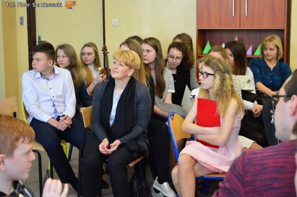Śpiewali na chwałę Bogu. Konkurs piosenki w Katolickim Liceum Ogólnokształcącym