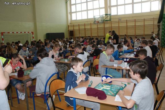 Trwają XV Ogólnopolskie Mistrzostwa Szkół w SCRABBLE