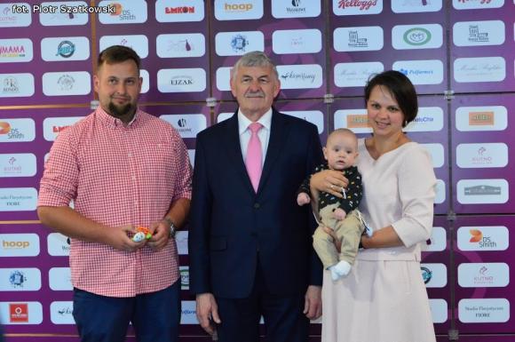 Różana Rodzina. Maluchy z Kutna obdarowane