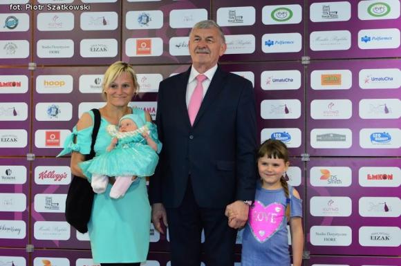 Różana Rodzina. Maluchy z Kutna obdarowane