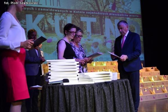 Różana Rodzina. Maluchy z Kutna obdarowane