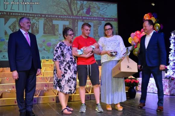 Różana Rodzina. Maluchy z Kutna obdarowane
