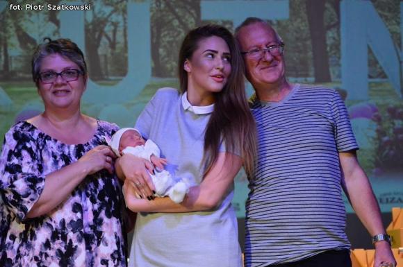 Różana Rodzina. Maluchy z Kutna obdarowane