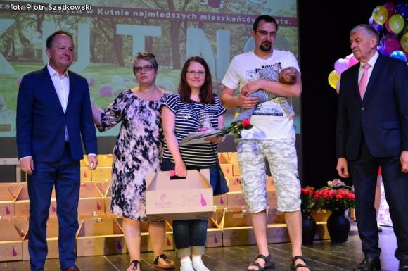 Różana Rodzina. Maluchy z Kutna obdarowane