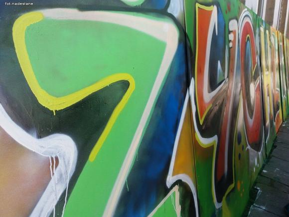 Młodzież z DoMOStwa i Fundacja Urban Forms wykonają mural w Żychlinie