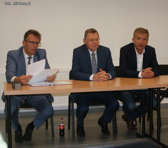 Posłowie Platformy Obywatelskiej przyjechali obudzić Kutno