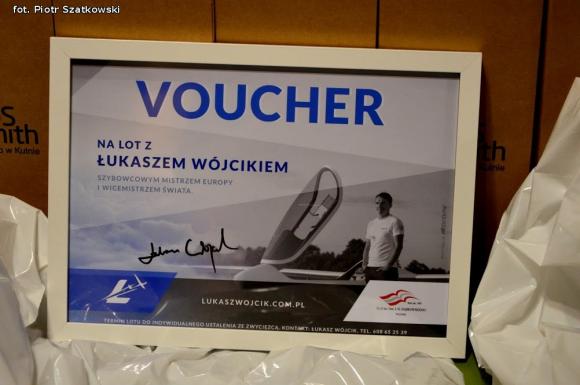 Uczennice z Kasprowicza wygrały konkurs o patronie I LO. Polecą szybowcem!